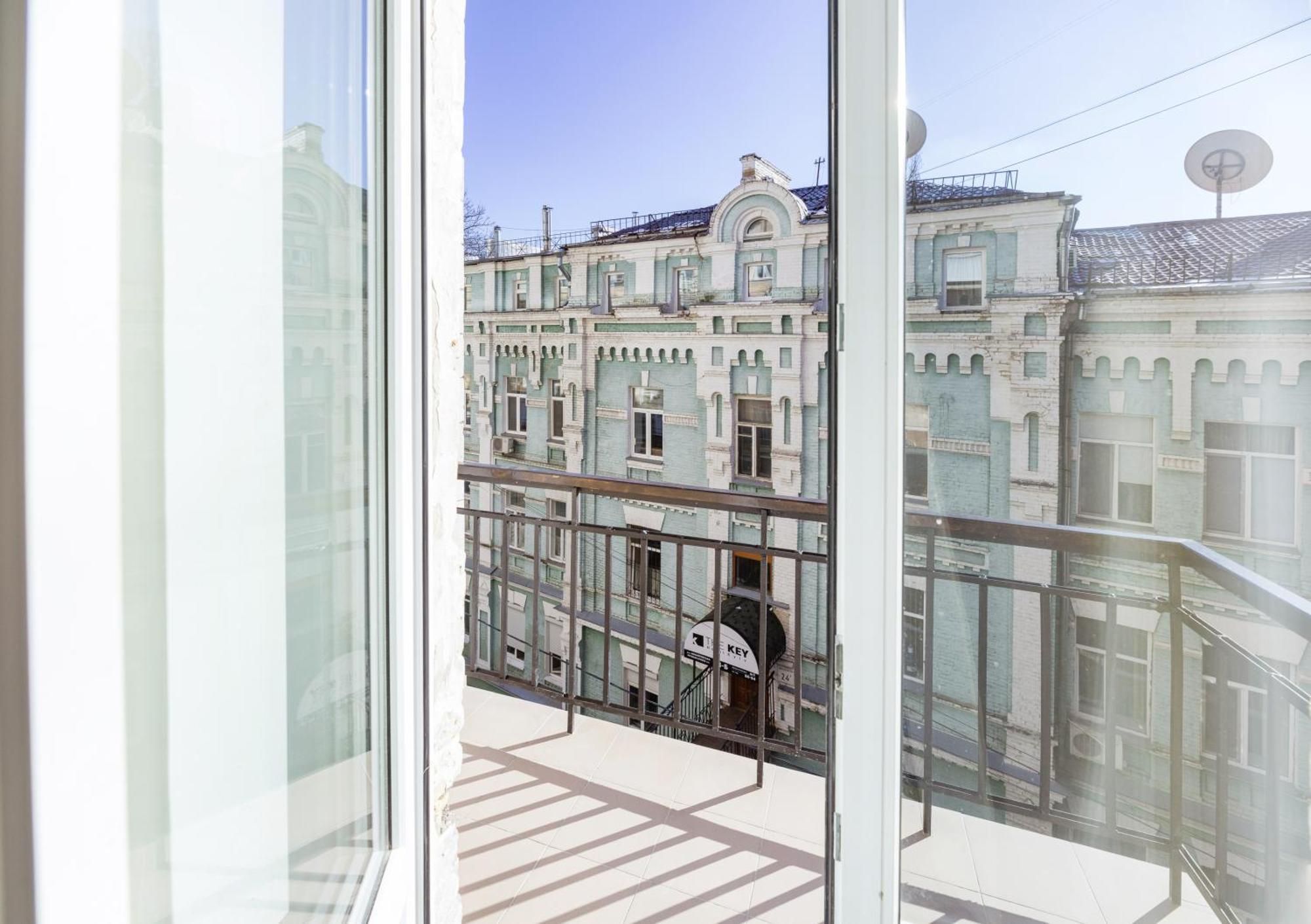 Apart Hotel Maidan Київ Екстер'єр фото